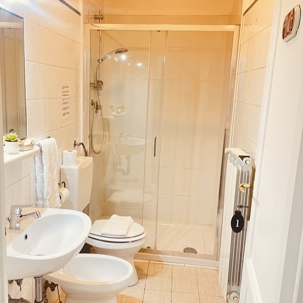 camere guest house firenze,camere centro storico firenze,camere accoglienti firenze,guest house con giardino firenze,camere centro Firenze